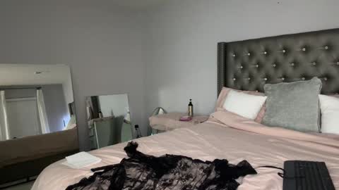 Adaline Star  Busty Beauty online show from February 3, 2025, 2:03 am