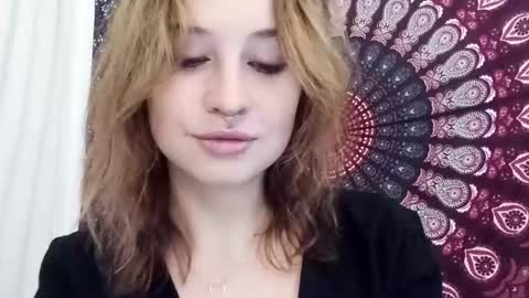 Adalyn online show from October 10, 2025, 5:28 am