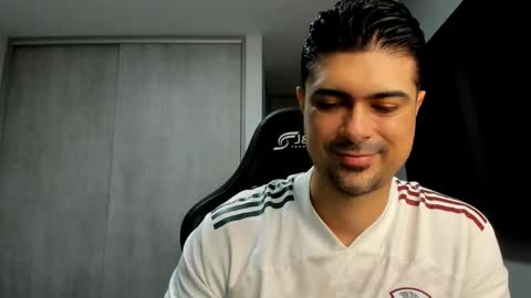 adam clarke online show from March 6, 2026, 2:08 am