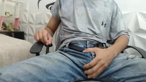 Snapshot of adam_evehotroom chatting on February 18, 2025, 11:52 pm adam_evehotroom online show from February 18, 2025, 11:52 pm