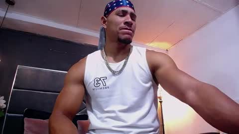 adam_fit19cm online show from October 21, 2025, 2:29 pm