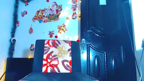 adam hot11 online show from December 11, 2024, 1:15 am