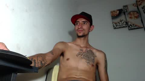 Snapshot of adam_hott01 chatting on September 23, 2025, 4:15 am Adam Hot01 online show from September 23, 2025, 4:15 am
