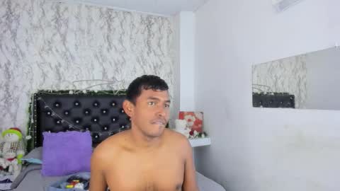 adam_morgan2 online show from December 15, 2025, 1:37 pm