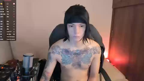 Snapshot of adam_rocket chatting on September 26, 2025, 12:58 am Adam online show from September 26, 2025, 12:58 am