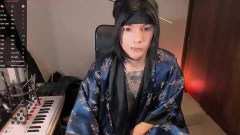 Snapshot of adam_rocket chatting on October 12, 2025, 1:48 am Adam online show from October 12, 2025, 1:48 am