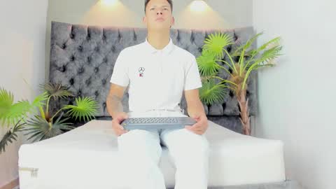 Snapshot of adam_russell2 chatting on March 2, 2026, 4:47 am adam_russell2 online show from March 2, 2026, 4:47 am