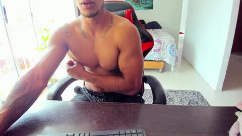 Snapshot of adam_valencia chatting on September 29, 2025, 5:29 pm Adam Valencia online show from September 29, 2025, 5:29 pm