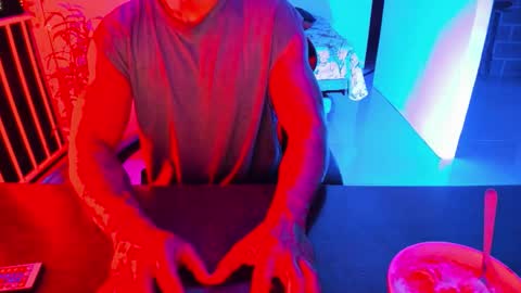 Snapshot of adam_valencia chatting on October 5, 2025, 11:13 pm Adam Valencia online show from October 5, 2025, 11:13 pm