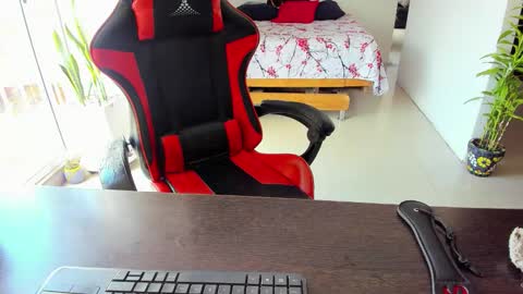 Snapshot of adam_valencia chatting on October 21, 2025, 3:46 pm Adam Valencia online show from October 21, 2025, 3:46 pm