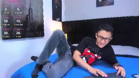 adam_walker_1 online show from July 3, 2026, 3:51 pm