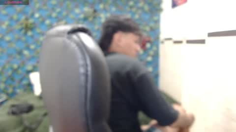 Snapshot of adamcoox chatting on December 24, 2024, 4:33 am Adam online show from December 24, 2024, 4:33 am