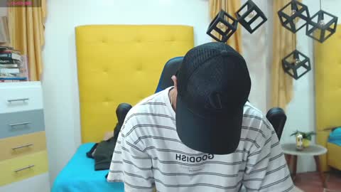 Snapshot of adamcoox chatting on January 25, 2025, 7:17 am Adam online show from January 25, 2025, 7:17 am