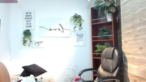 Adam online show from May 11, 2026, 6:49 pm