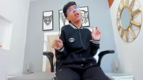 Adams Bobby online show from April 18, 2026, 11:14 am