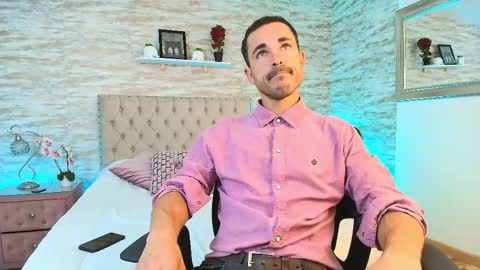 Im Adams Sanz online show from February 6, 2026, 8:12 pm