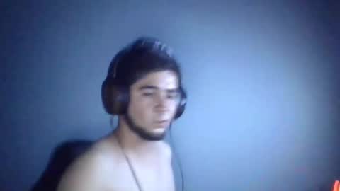 Snapshot of adanflores28 chatting on November 23, 2025, 5:18 am adanflores28 online show from November 23, 2025, 5:18 am