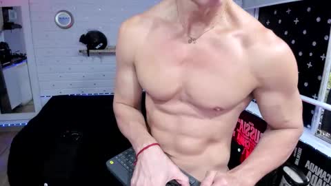 Snapshot of adanxanders chatting on October 22, 2025, 9:25 pm Adan online show from October 22, 2025, 9:25 pm