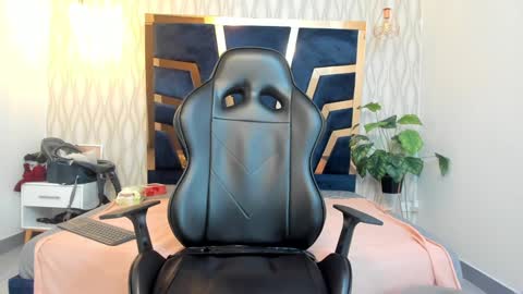 Snapshot of adbel_sady chatting on December 18, 2024, 2:17 pm adbel sady online show from December 18, 2024, 2:17 pm