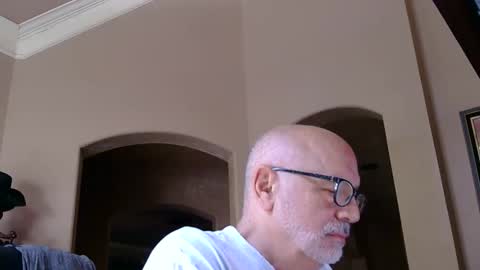 Snapshot of add_me_2 chatting on May 4, 2026, 3:52 pm add_me_2 online show from May 4, 2026, 3:52 pm