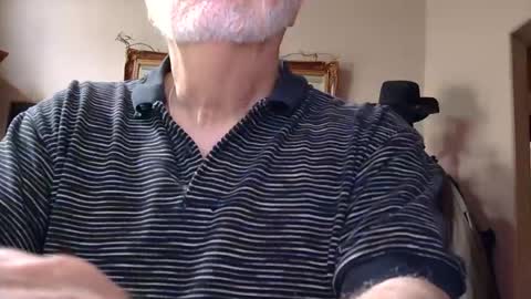 Snapshot of add_me_2 chatting on May 6, 2026, 2:22 pm add_me_2 online show from May 6, 2026, 2:22 pm