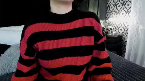 Ade  online show from September 18, 2025, 7:38 pm