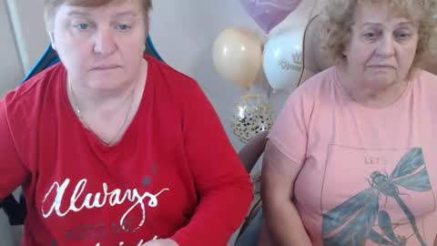 Snapshot of adelandsofia chatting on October 20, 2025, 10:16 am AdelAndSofia online show from October 20, 2025, 10:16 am