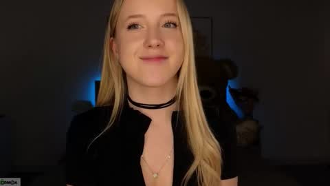 Snapshot of adele_armas chatting on February 14, 2026, 9:11 pm Adele online show from February 14, 2026, 9:11 pm