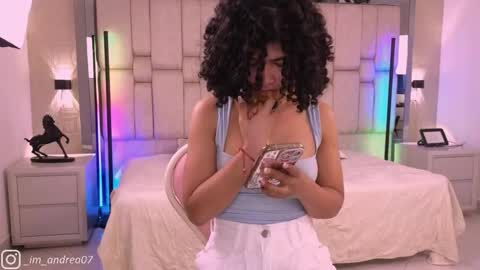 Andrea online show from May 13, 2026, 12:13 pm