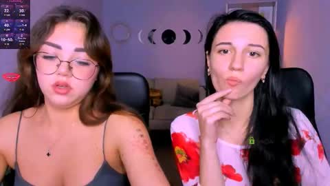 Adel online show from November 12, 2025, 4:40 pm