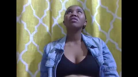 adelealy online show from September 23, 2025, 2:25 am