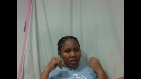 adelealy online show from November 6, 2025, 7:15 pm