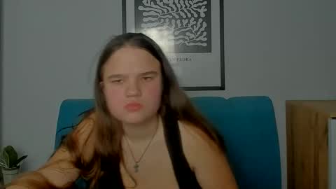 adelecruzz online show from February 18, 2026, 8:10 am