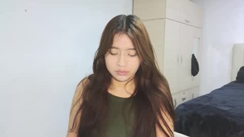 adellein foxx online show from October 28, 2025, 1:20 am