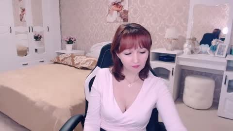 AdeleMoran online show from January 24, 2025, 9:05 pm