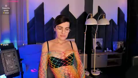 Snapshot of adelenovak_ chatting on June 11, 2026, 9:35 pm Adele online show from June 11, 2026, 9:35 pm