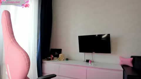 Snapshot of adelesaturn chatting on February 25, 2025, 5:41 am Adele online show from February 25, 2025, 5:41 am