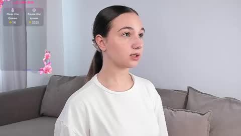 adelexx_zll online show from June 9, 2026, 5:19 am
