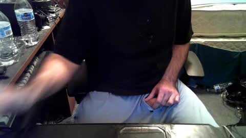 Snapshot of adelhi20 chatting on October 16, 2025, 7:04 pm adelhi20 online show from October 16, 2025, 7:04 pm