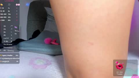 adelinaconte1 online show from May 15, 2026, 10:50 pm