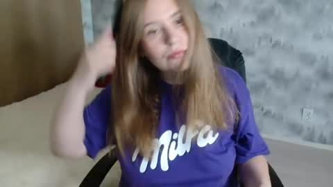 Snapshot of adelinalawson chatting on June 21, 2026, 10:29 am adelinalawson online show from June 21, 2026, 10:29 am