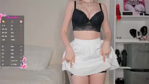 adelins_peach online show from January 15, 2026, 11:04 am