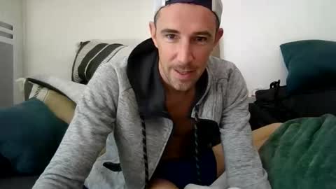 adibou13 online show from February 23, 2026, 1:19 pm