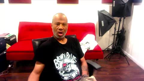 adick_ting online show from December 10, 2024, 1:55 pm