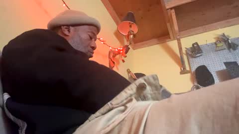 adick_ting online show from February 8, 2025, 4:57 pm