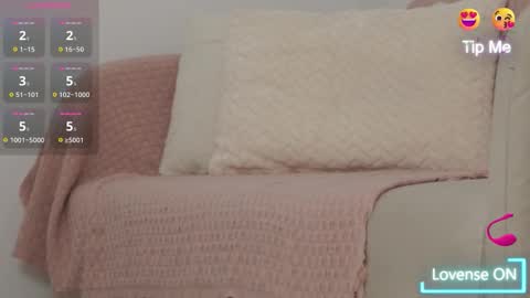 Adisson Fox online show from December 18, 2025, 7:14 am