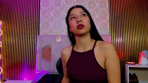 adisson_tay online show from November 18, 2025, 11:58 am