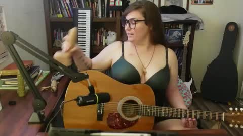 Snapshot of adobe_angel304 chatting on October 2, 2025, 6:37 pm adobe_angel304 online show from October 2, 2025, 6:37 pm