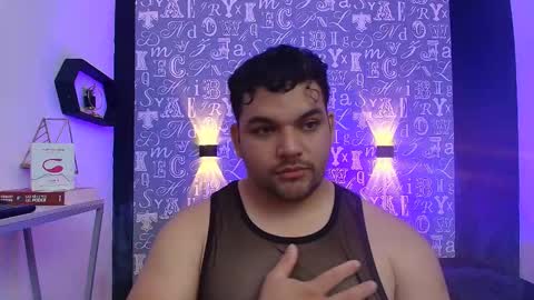 ADONIS online show from September 28, 2025, 8:25 pm