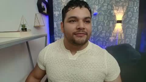 ADONIS online show from October 2, 2025, 6:48 pm